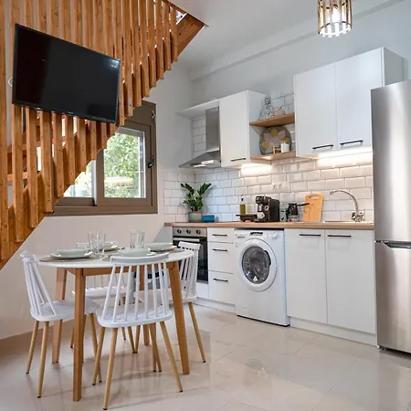 Armonia アパート カラマタ